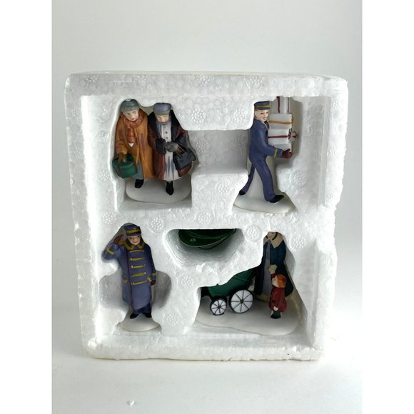 Christmas - DEPT. 56 - BUSY SIDEWALKS - Original Box - Picture 4 of 6
